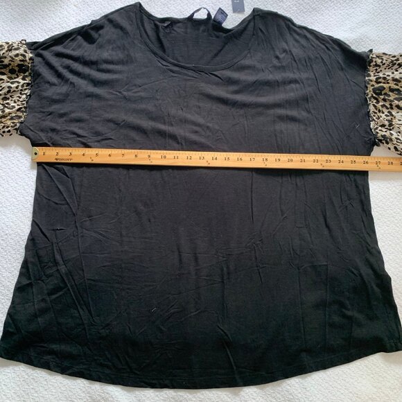 NEW Life Style Woman black and cheetah mixed print super soft shirt top - Picture 7 of 8